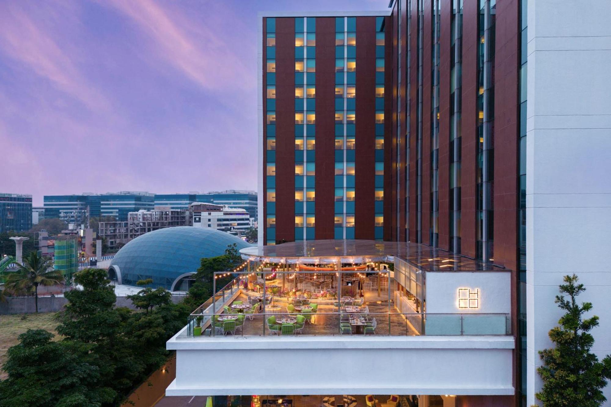 Готель Aloft Bengaluru Outer Ring Road Екстер'єр фото