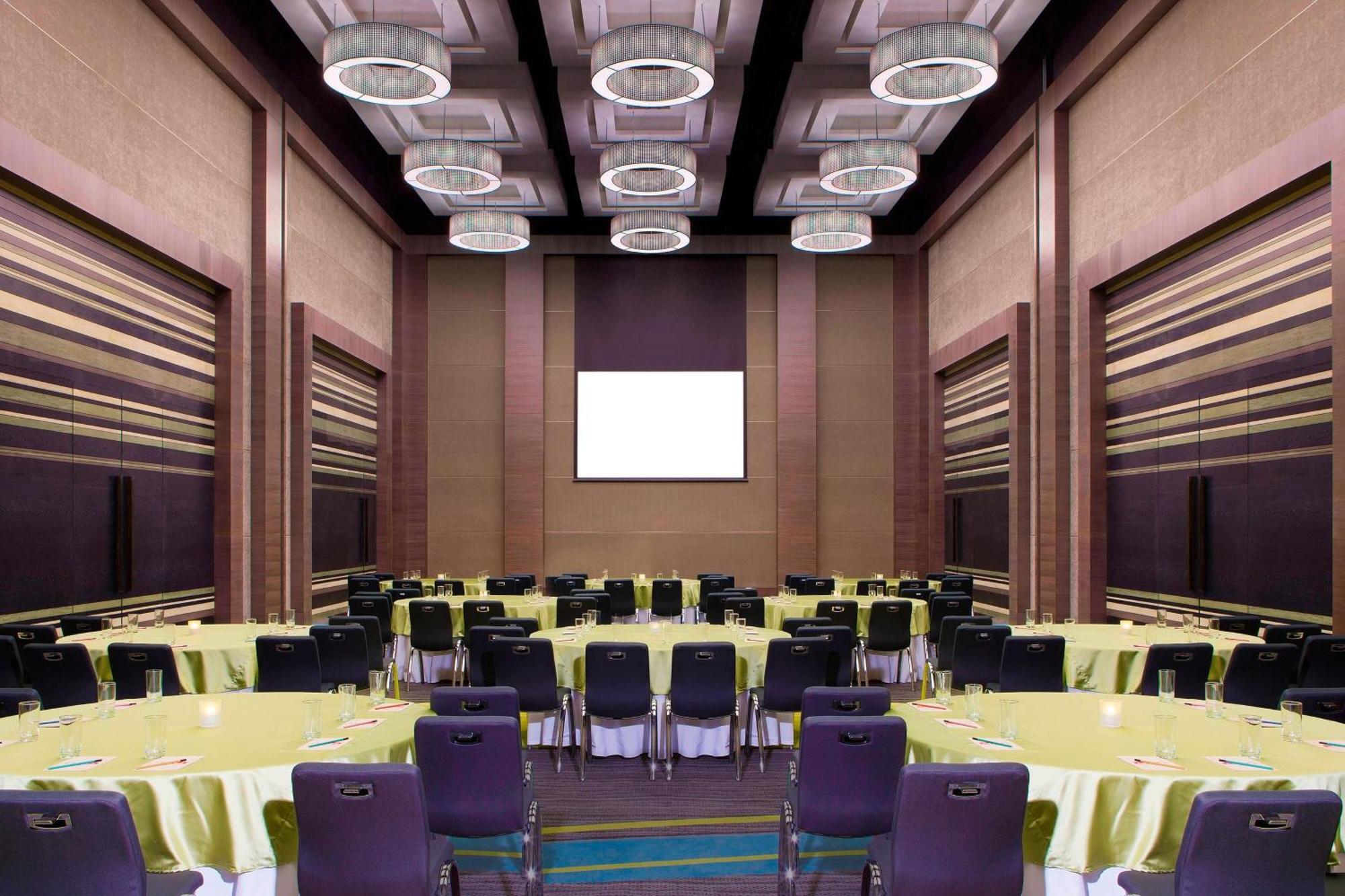 Готель Aloft Bengaluru Outer Ring Road Екстер'єр фото